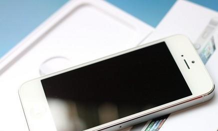 iPhone5亚太版（全球智能手机领域的颠覆者）