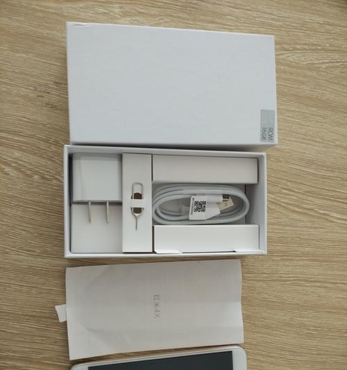 红米手机4X的卡槽设计与使用体验（轻松应对双卡双待，满足多卡使用需求）