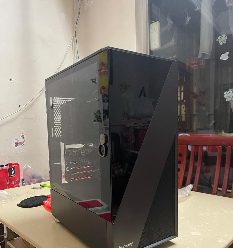 双显卡主机图片,双显卡主机，颜值与实力并存