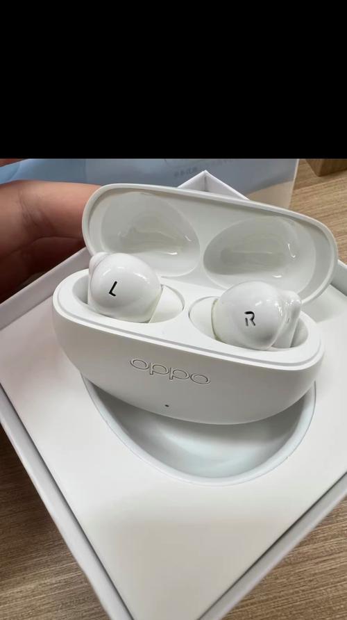 探索OPPO送的耳机的音质与性能（揭秘OPPO耳机）