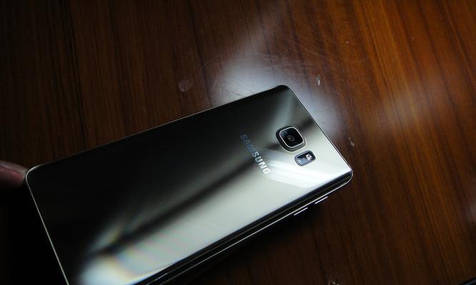 三星Note5机子的优劣势分析（一款强大且高性能的智能手机——三星Note5）