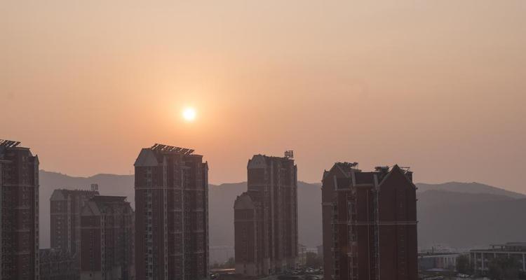 自拍神器（揭秘自拍神器的风景拍摄技巧，让你成为旅行摄影达人）