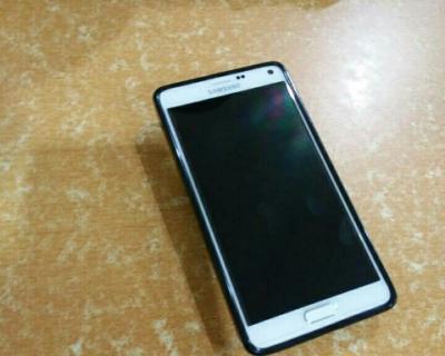 三星Note4是否薄如期望？（探讨三星Note4的厚度与便携性）